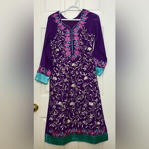 Purple fully embroidered 3 piece Pakistani outfit kameez/kurta pants dupatta XS